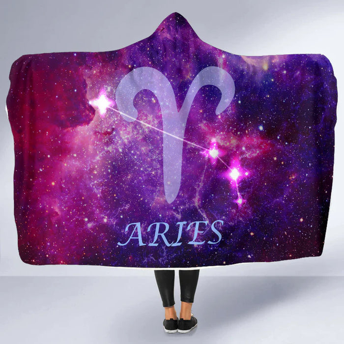 Printed hooded blankets collection