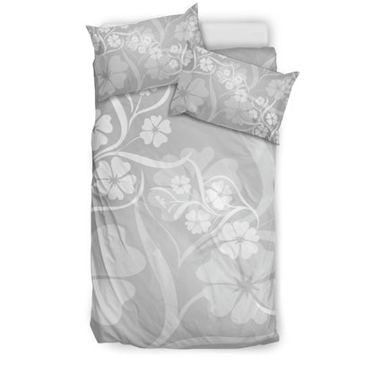Ivory Flowers Bedding Set